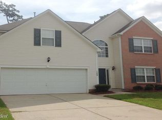 1704 Meadowlark Landing Dr, Charlotte, NC 28216