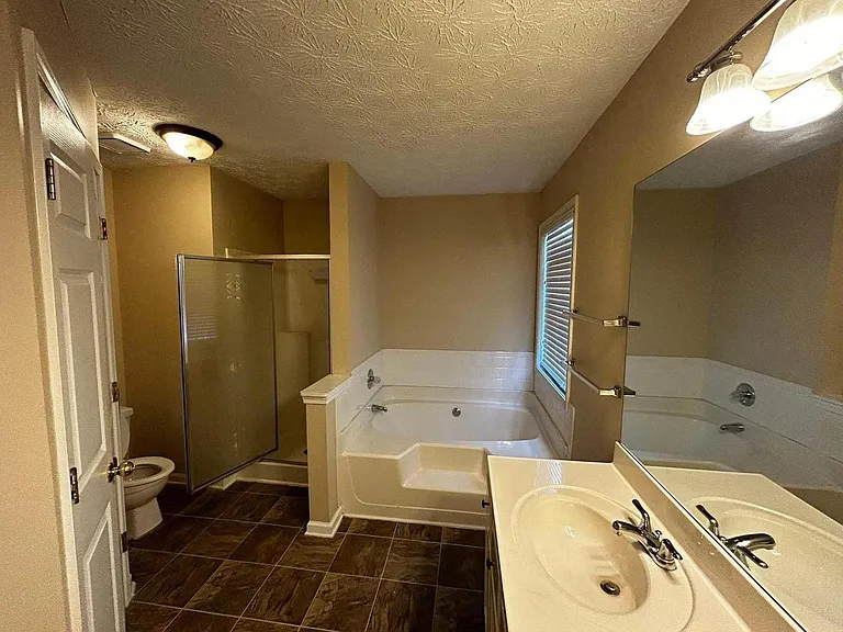 5410 Maltdie Ct — Photo 12