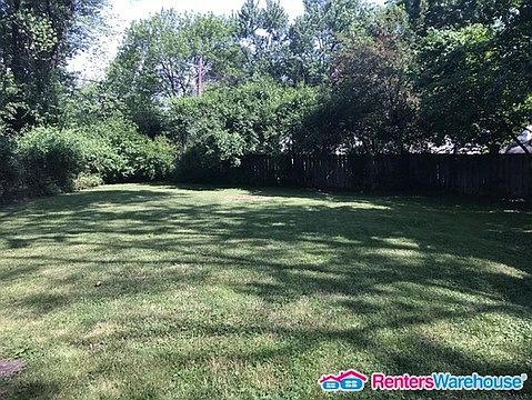 4th image of 1825 Northfield Dr
