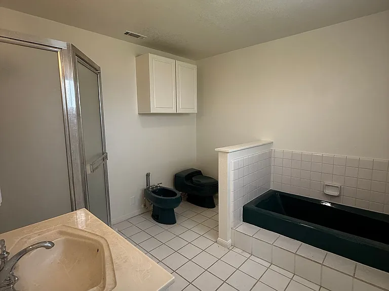 1815 N Westwood Ave — Photo 9