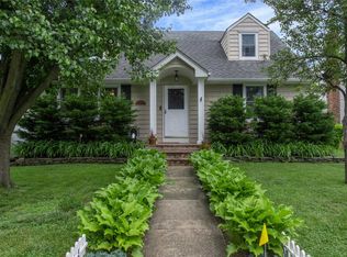 2367 Warren Ave, Bellmore, NY 11710