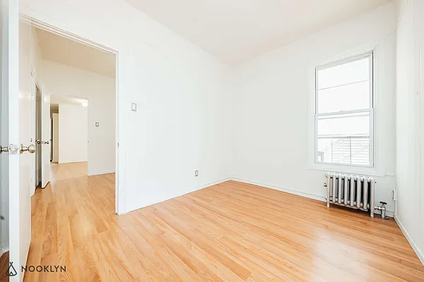Rented by Nooklyn NYC LLC | media 16
