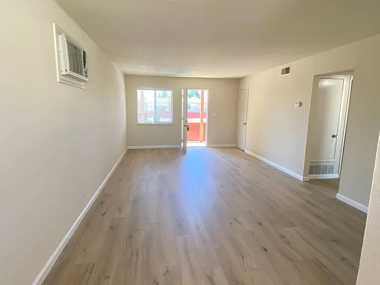 925 Pomeroy Ave — Photo 17