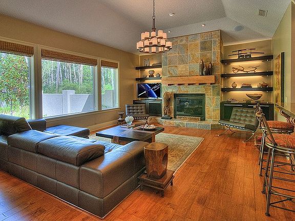 3rd image of 292 Payasada Cir