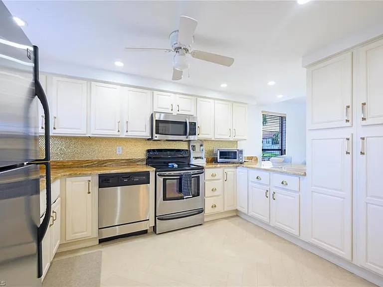 332 Charlemagne Blvd #H101 — Photo 9