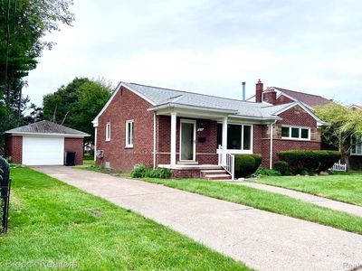 8156 Buckingham Ave, Allen Park, MI, 48101