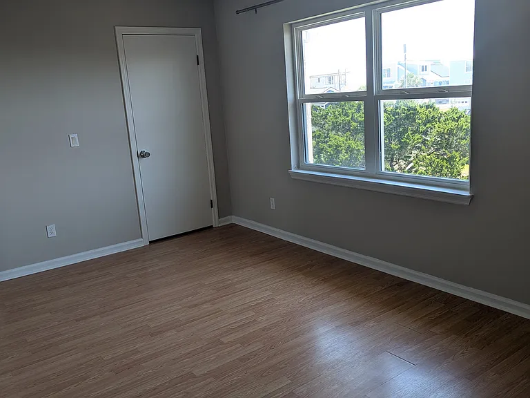 925 Tarpon Ave #2 — Photo 15