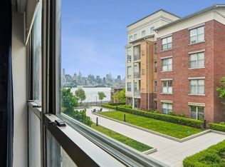 24 Avenue At Port Imperial APT 215, West New York, NJ 07093