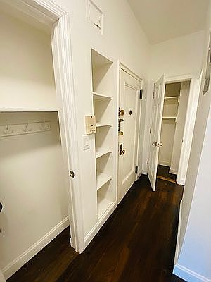 5th image of 300 E 38th St APT 3C