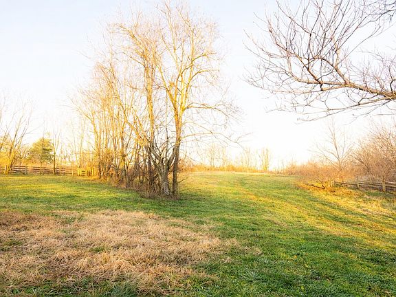 2nd image of 942 Hawkins Cummins Rd