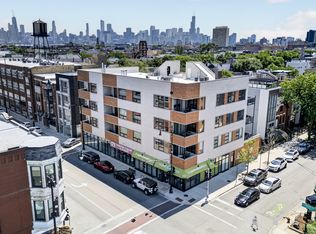 1555 N Wood St Unit 403, Chicago, IL 60622