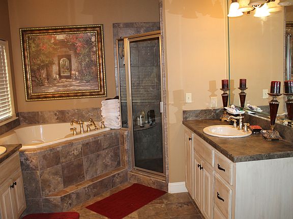 5th image of 1116 B K Pickering Dr