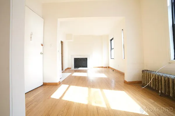 Rented by Oxford Property Group | media 22