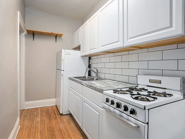 250 Paris Ave SE #4 — Photo 12