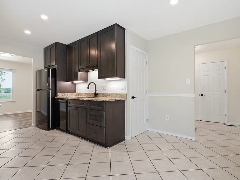 8487 Inspiration Ave — Photo 11