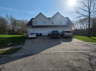 841 NE Independence Ct, Lees Summit, MO 64063