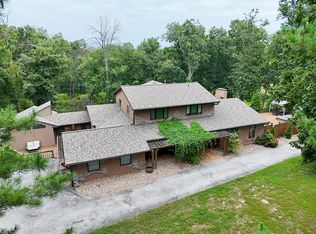 6700 S Hill Creek Rd, Columbia, MO 65203