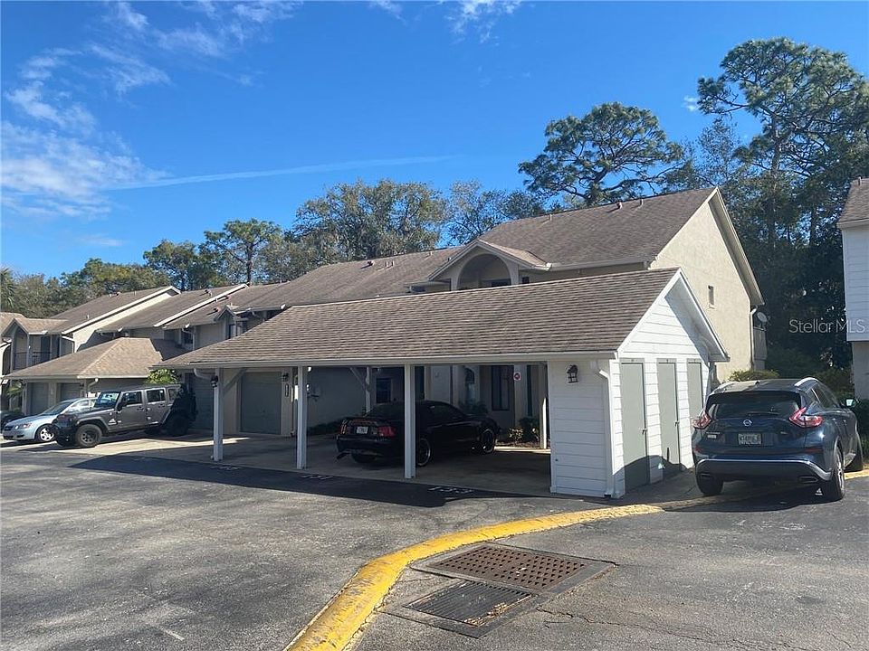 1st image of 133 Crown Point Cir #133