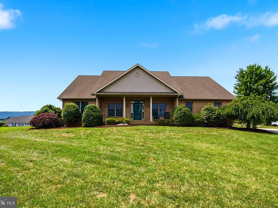 1st image of 473 Nathaniel Dr