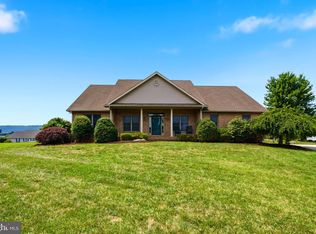 473 Nathaniel Dr, Martinsburg, WV 25403