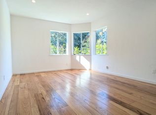 1843 Macarthur Blvd #302, Oakland, CA 94602