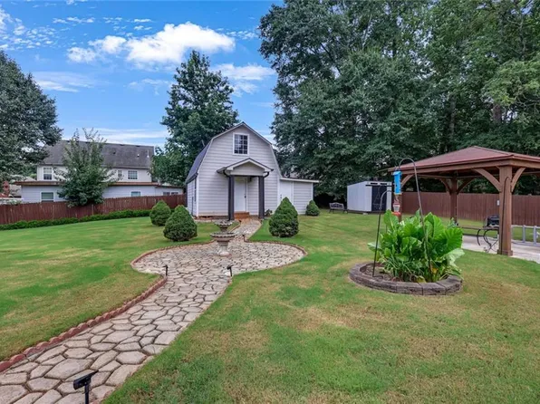 569 Garner Way NW #A, Lilburn, GA 30047