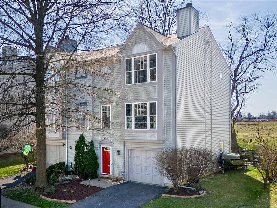 1st image of 2816 Santee Dr