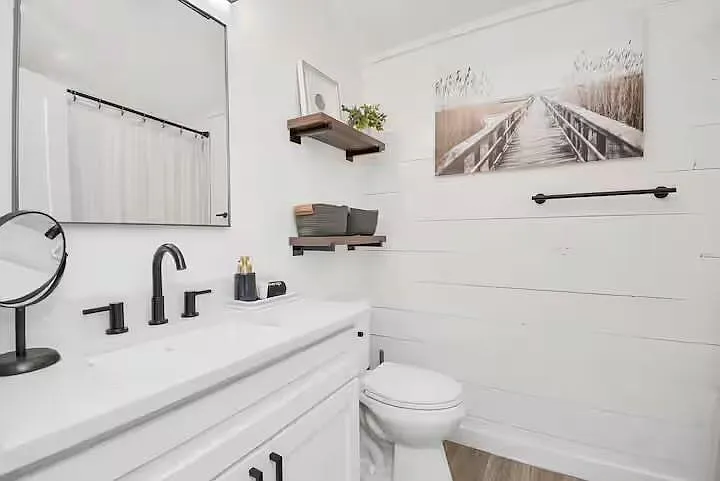 5324 Avenue L — Photo 22