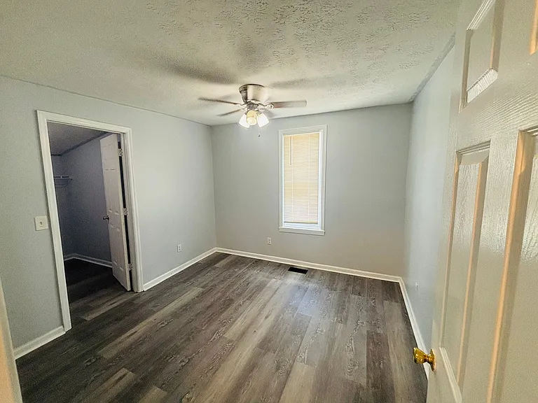 Nice size bedroom with big spacious walk in closet