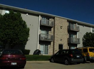 5 Christopher Way APT 12, Bloomington, IL 61704