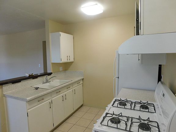 4th image of 1928 Florida Ct