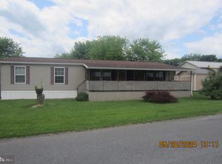21 Siding Ln, Millersburg, PA 17061