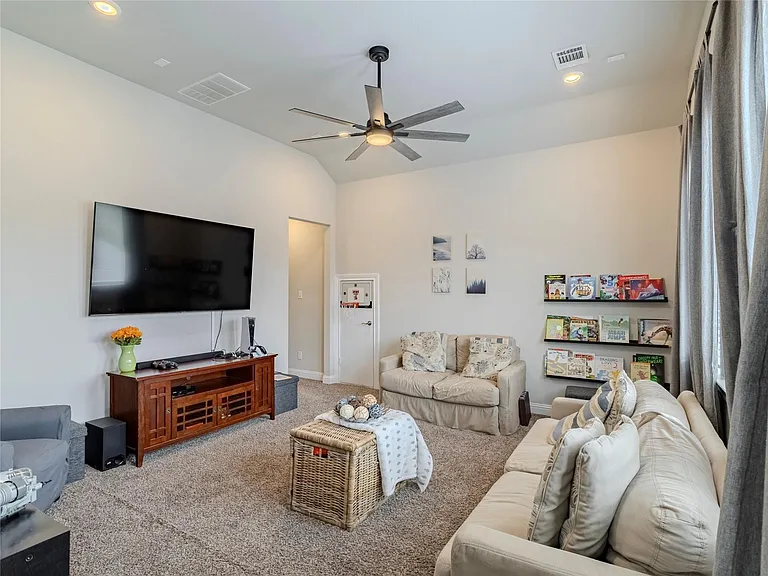 10923 Texas Rose Dr — Photo 36