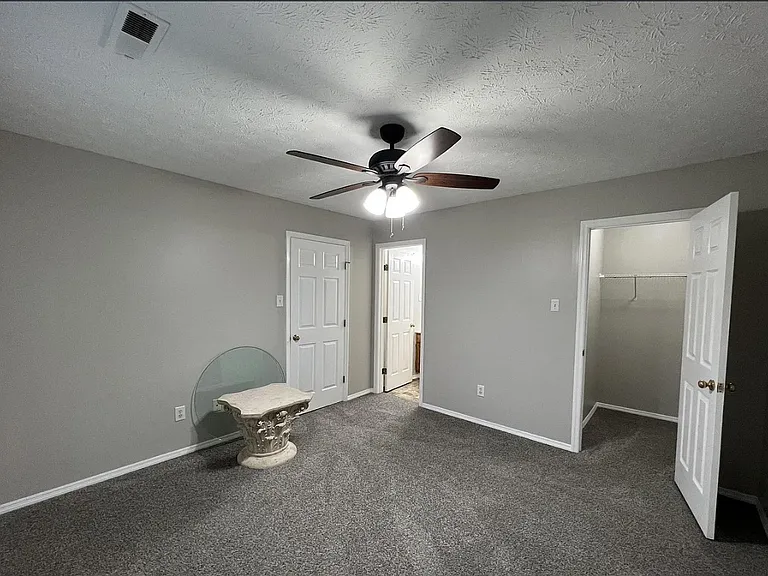 1013 Ashley Michelle Ct — Photo 18
