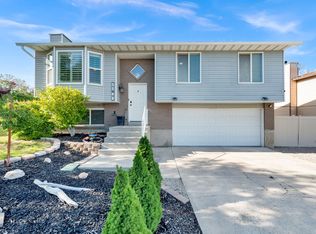 5568 Golden Gate Cir, West Jordan, UT 84081