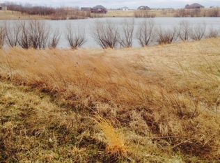 3433 Twin Lakes Dr, Chandler, IN 47610