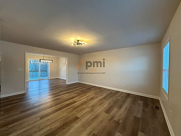 4th image of 14219 Fairbanks St