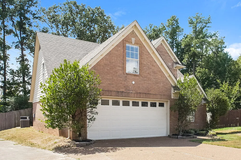 4 bed, 2.5 bath, 2163 sqft, $2,060 — Photo 4