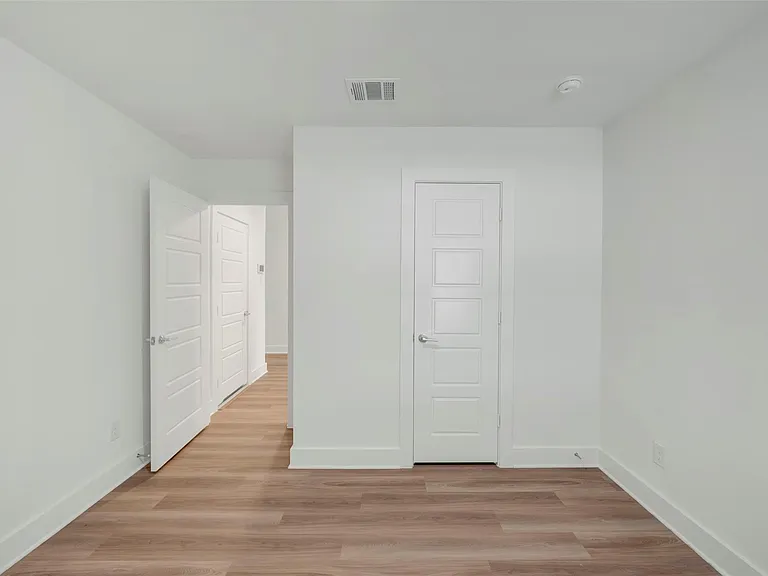 14001 Baikal Manor Dr — Photo 14