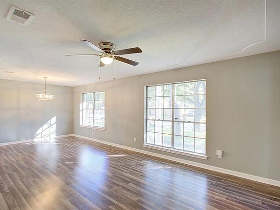 5th image of 1804 W Cedar Elm Dr
