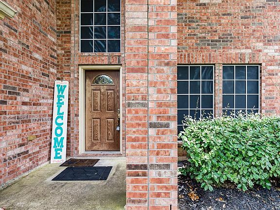 3rd image of 8006 Dogwood Ct