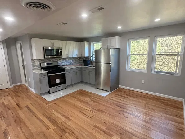85 Hillside Ave, East Haven, CT