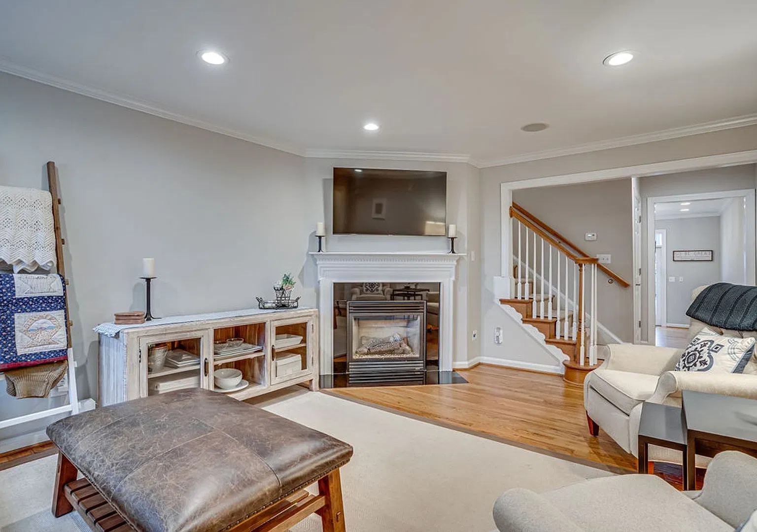 Charming Home in Old Town West — Photo 4