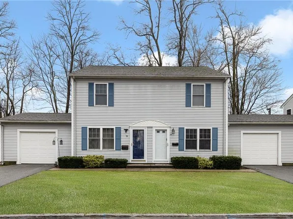 16 Willis St #16, Cranston, RI 02910
