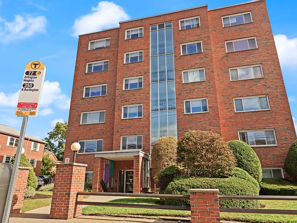 215 Massachusetts Ave #26