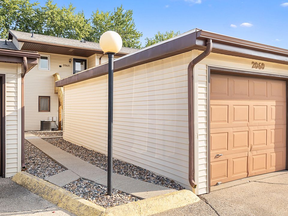 1st image of 2060 NW Hickory Ln