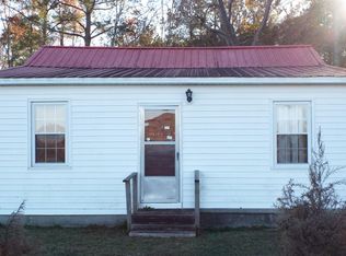 843 McMillian Rd, Pembroke, NC 28372