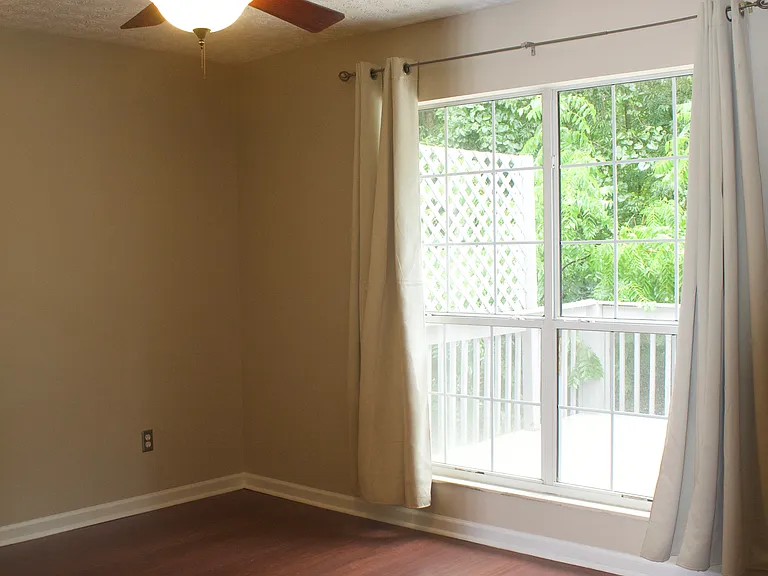 336 Creekview Ln — Photo 21