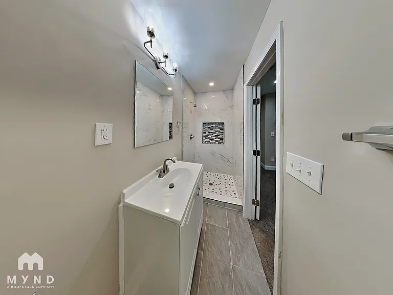 8266 Lake View Ter — Photo 10