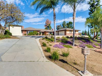 15645 Saddleback Rd, Riverside, CA, 92506
